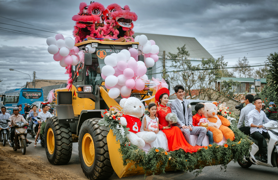 Một số người thì giật thon thót tự dặn bản thân phải nhớ kỹ để đám cưới của mình không gặp phải trường hợp như trên trong ngày đặc biệt trọng đại.