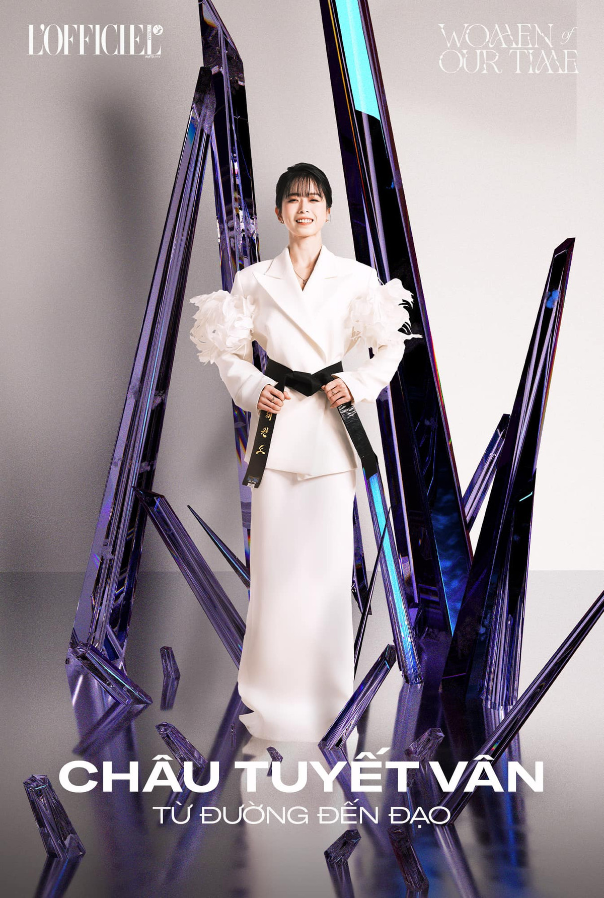 Thời gian gần đây, Châu Tuyết Vân cũng thường xuyên khoe những bức ảnh fashion của mình và nhiều người đồn đoán rằng rất có thể sau khi rời bỏ sàn đầu đỉnh cao, "hot girl làng võ" sẽ đi làm người mẫu.