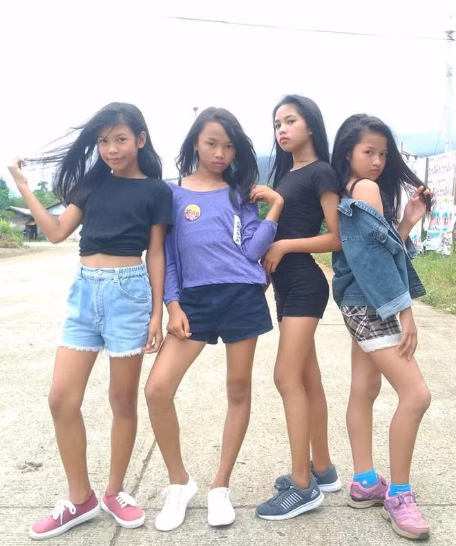 Không còn là những cô nhóc ngô nghê với vũ đạo “mạnh ai nấy nhảy”, họ đã nhảy chuyên nghiệp hơn.