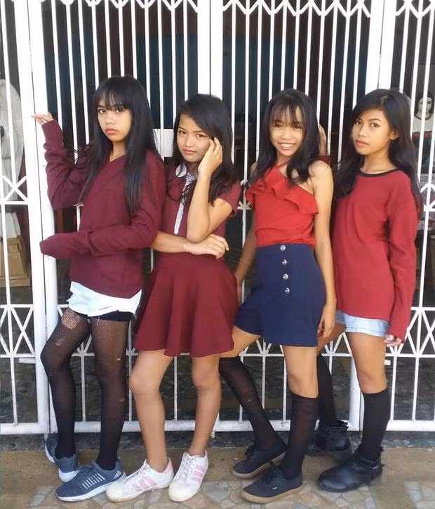 Đáp lại sự yêu quý này, hồi tháng 6/2023, nhóm cũng làm một video TikTok với caption bằng tiếng Việt: “Xin chào Việt Nam”.