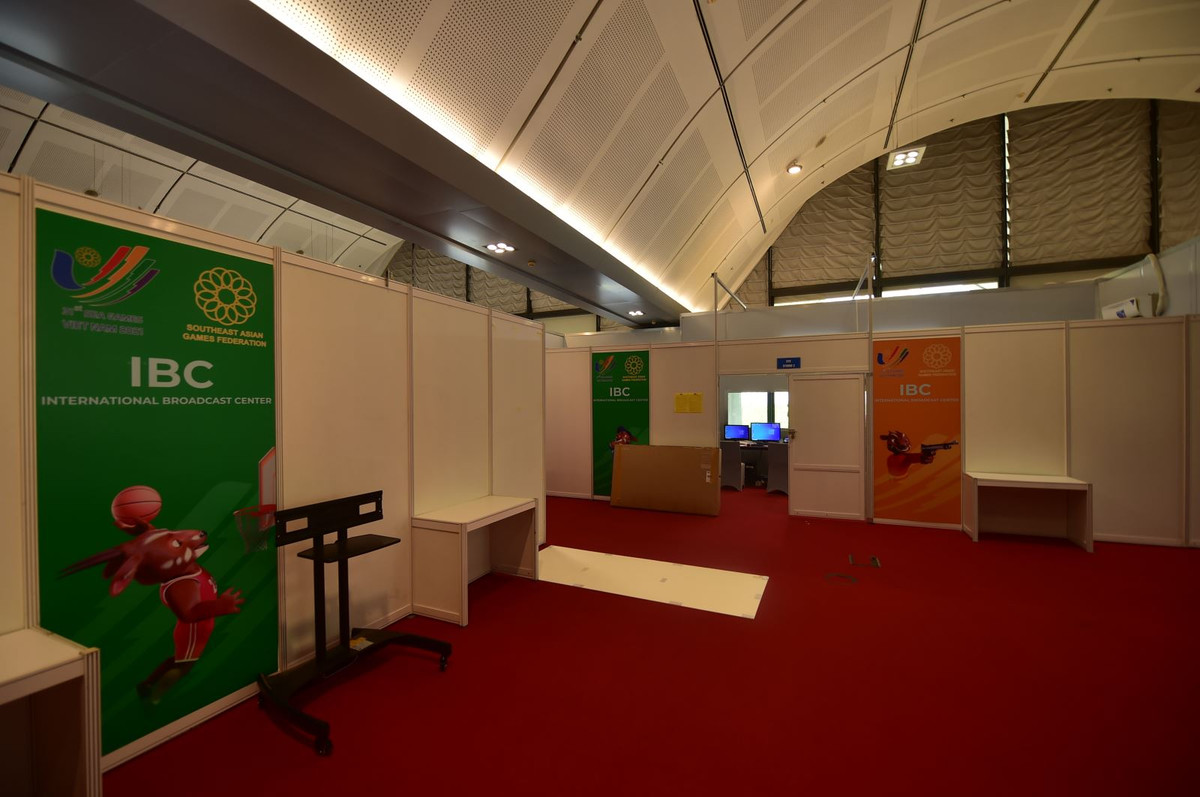 Trung tâm Truyền hình Quốc tế có thể phục vụ 300 phóng viên đến tác nghiệp cùng thời điểm. Dự kiến, sẽ có khoảng 15 môn, phân môn và Lễ khai mạc, bế mạc SEA Games 31 được truyền hình trực tiếp.