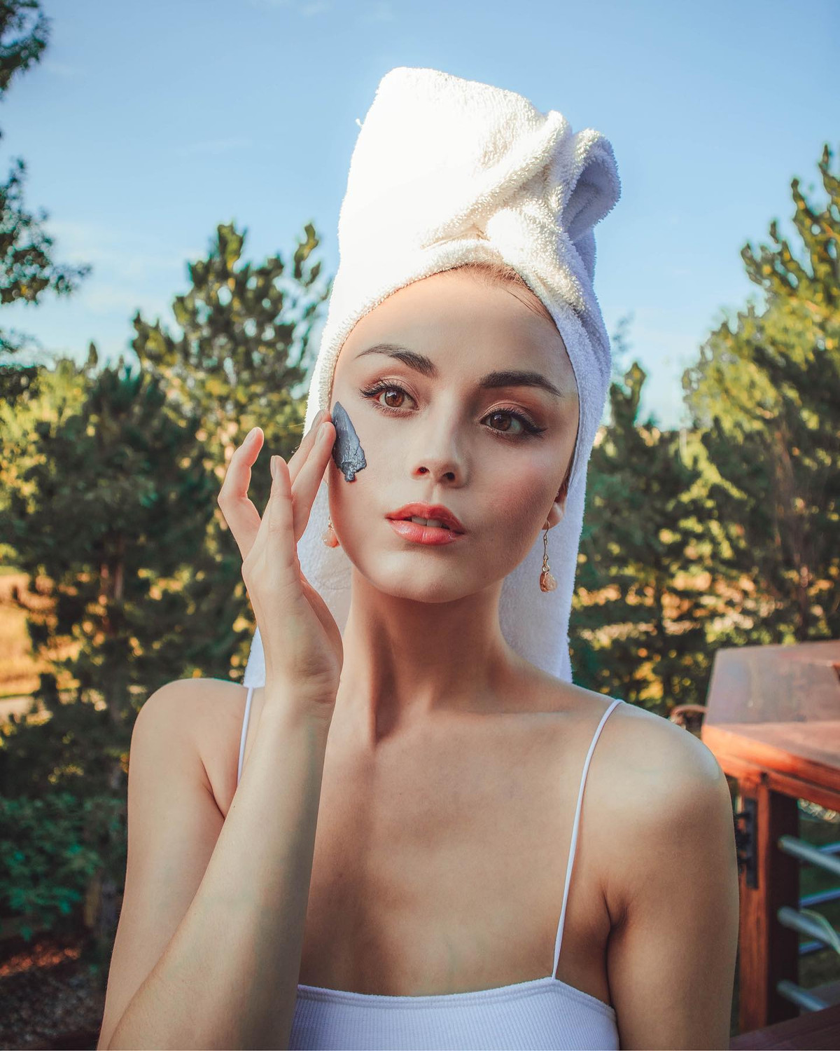 Hầu hết đều khen ngợi sắc vóc của Samantha Staynings ngày càng đẹp mặn mà, sắc sảo.