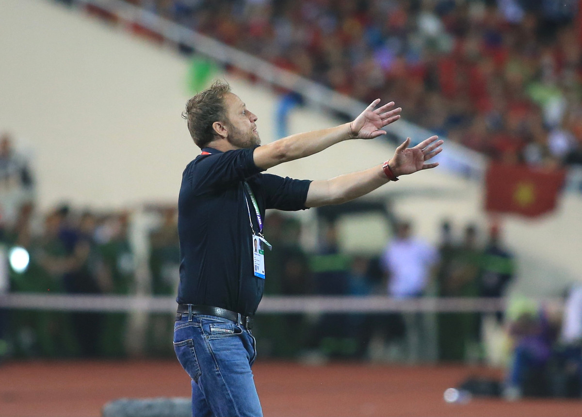 Thua U23 Viet Nam, HLV Thai Lan uoc co them thoi gian