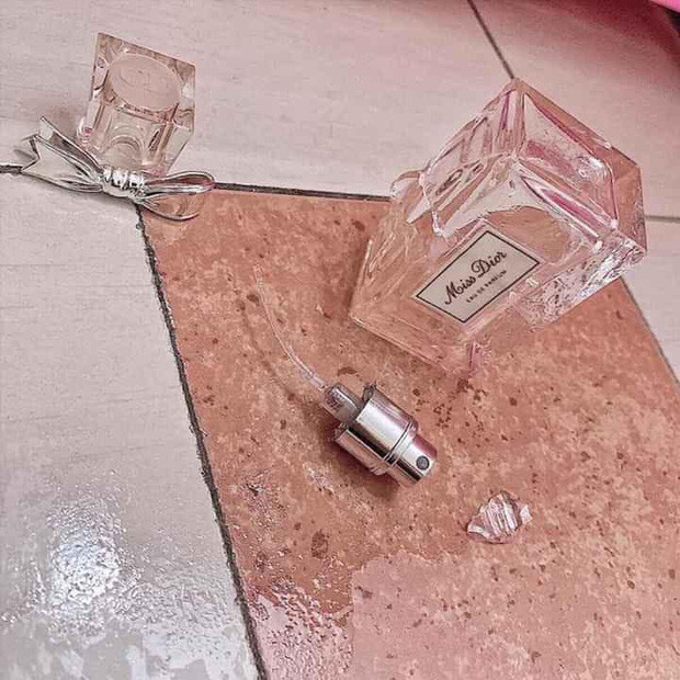 Không phải tự nhiên mà nước hoa được liệt vào một trong những xa xỉ phẩm vì giá cả, thương hiệu. Khiến chúng được các chủ nhân "nâng như nâng trứng".