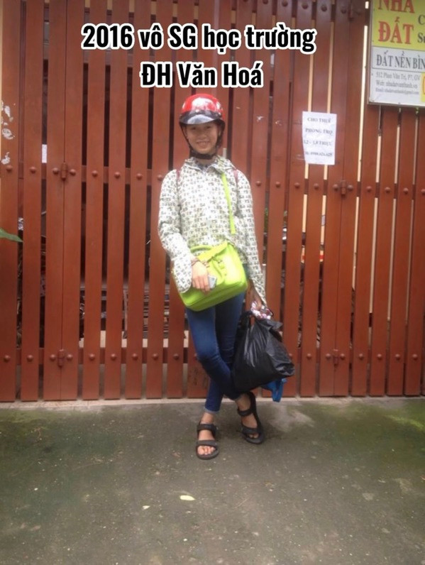 Mới đây, Việt Phương Thoa đã chia sẻ chặng đường 6 năm vào Sài Gòn lập nghiệp của bản thân. Đằng sau sự nổi tiếng như hiện tại, từng có những áp lực vô hình, những giọt nước mắt và cả những lời “ném đá” chồng chất lên đôi vai cô gái gốc Quảng Ngãi.