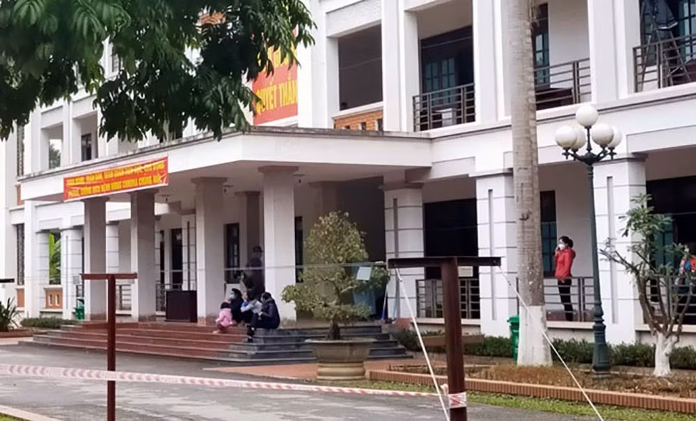 Vĩnh Phúc gấp rút lắp bệnh viện dã chiến chống dịch do virus corona Vinh Phuc gap rut lap benh vien da chien chong dich do virus corona