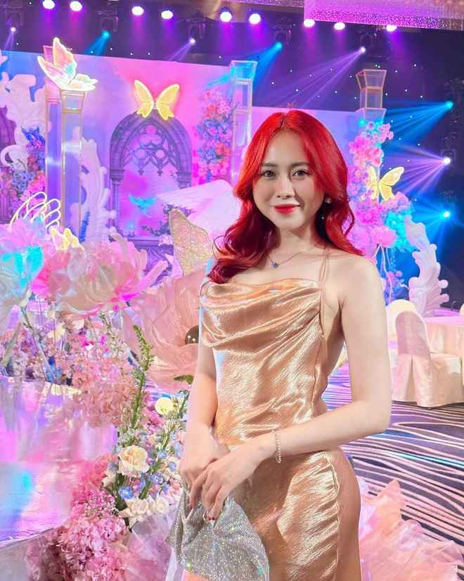 Nói thêm về cách tăng cân, nữ TikToker cho biết mình ăn rất nhiều, sở hở là ăn nên mới dẫn đến kết quả này.