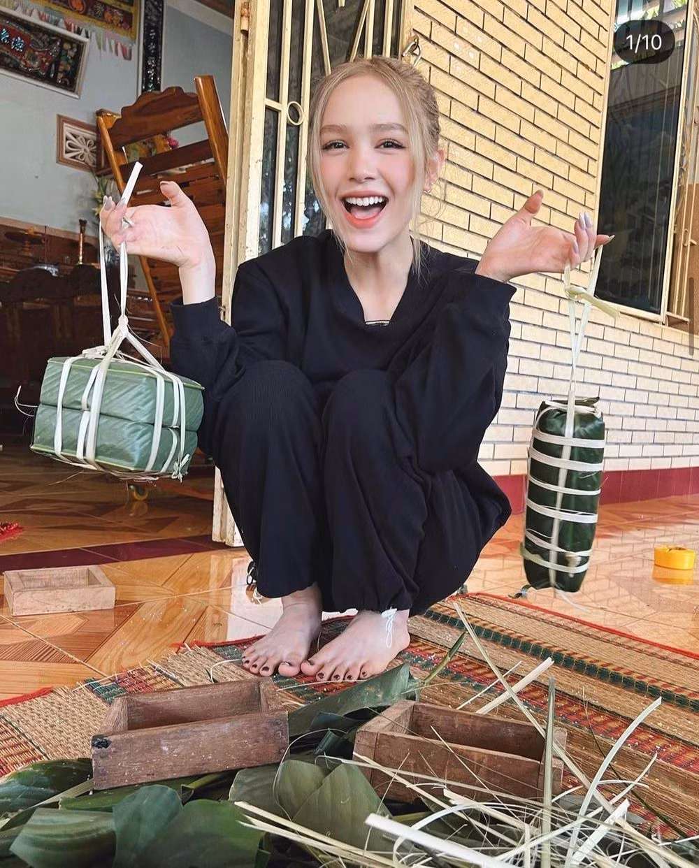 Hậu làm dâu nhà hào môn, Xoài Non thường đăng loạt ảnh lên đồ sang chảnh, cuốn hút.