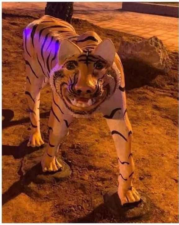 Linh vật hổ Phú Thọ có điệu cười ngờ nghệch và gày trơ xương.