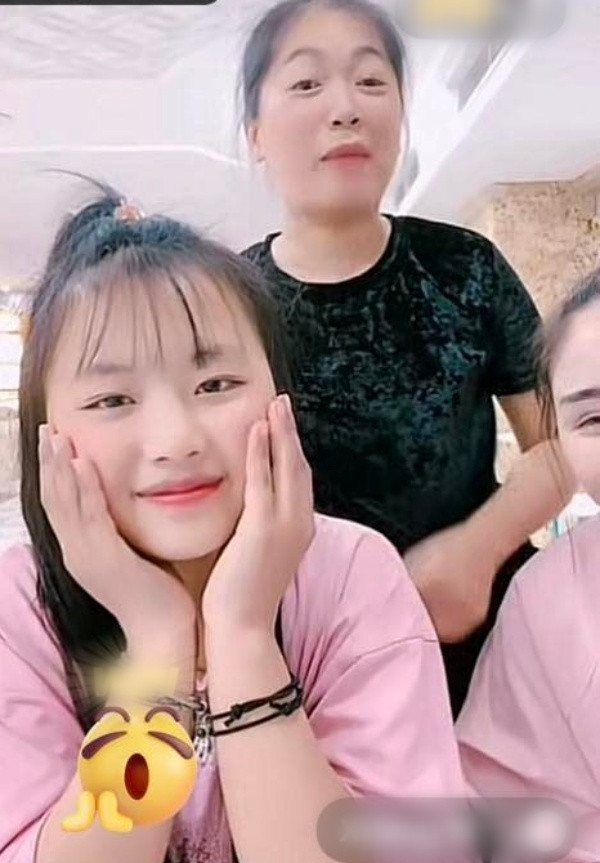 Nhiều người mong Dua sẽ tiếp tục được đồng hành cùng người hỗ trợ vì nhờ vậy mà em có môi trường sống tốt hơn, được học hành và phát triển để sau này có một cuộc sống tốt.