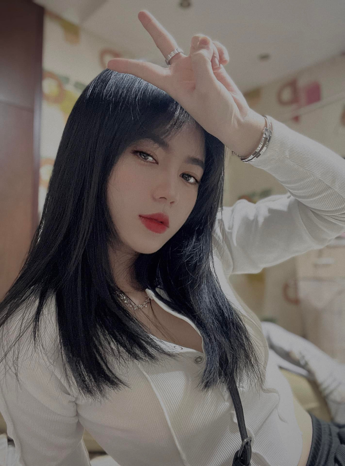 Cha Otani là doanh nhân bán vỏ lốp xe ô tô, thường xuyên kinh doanh, hợp tác với nhiều người nước ngoài. Ông quyết định lấy tên vỏ xe đặt cho cô con gái độc nhất của mình. Họ hàng và người thân thấy cũng hay nên rất ủng hộ.