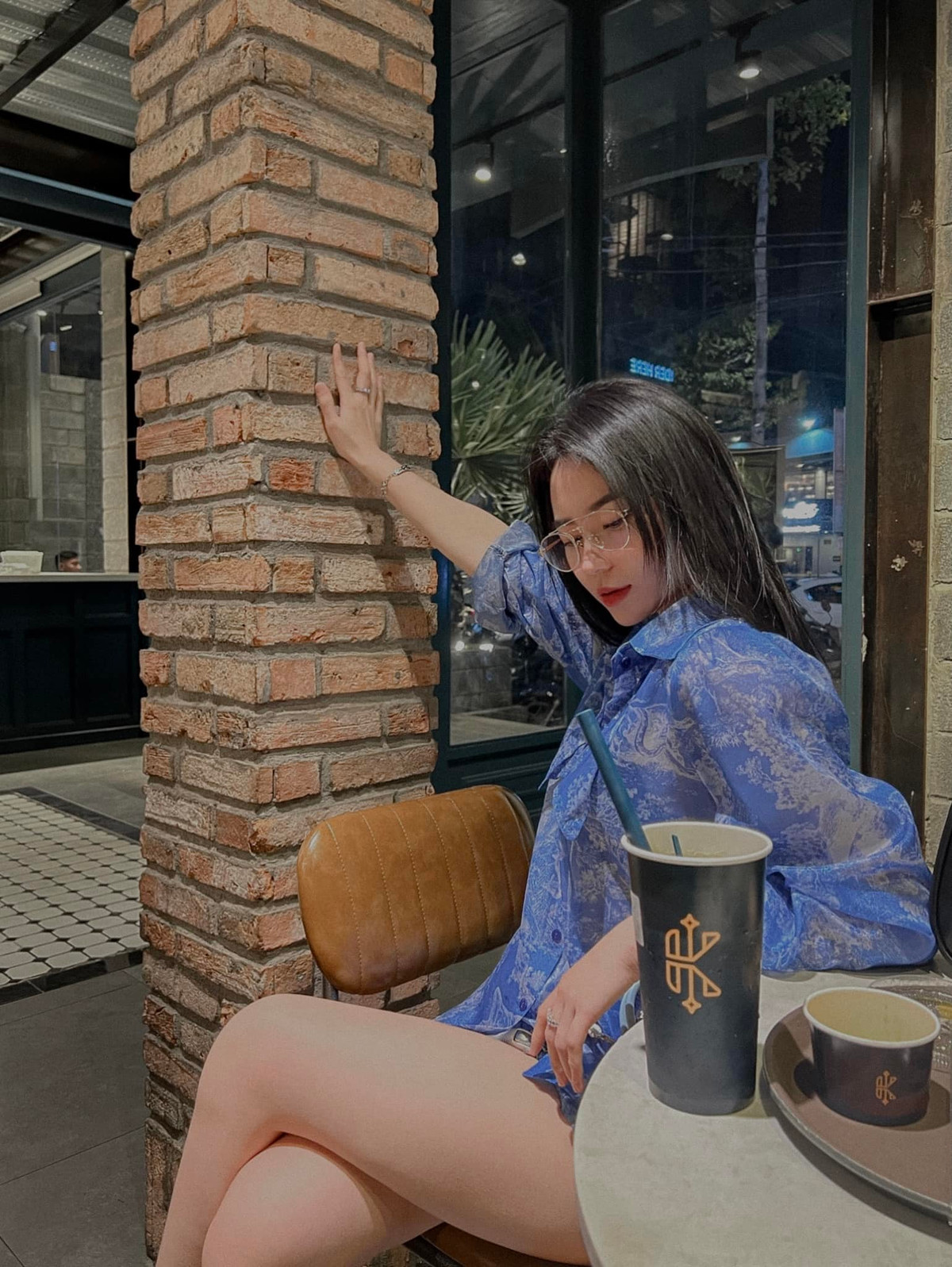 "Đinh là họ của ba, Good trong goodyear – một loại vỏ xe nổi tiếng những năm đầu 1990 và Otani cũng là tên của loại vỏ xe bên Thái Lan, Nhật Bản", Otani giải thích.