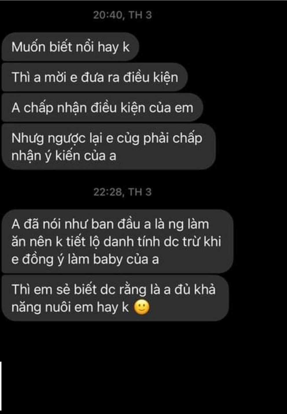 Theo đó, một người đã nhắn tin cho Đoan Minh cho biết rằng sẽ đáp ứng “nhu cầu” của cô nàng và muốn điều ngược lại. Tài khoản này còn tiết lộ mình là: “người làm ăn nên không tiết lộ danh tính được trừ khi em đồng ý làm baby của anh”.
