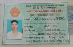 Bên cạnh những cái tên rất "truyền thống" mà chúng ta hay nghe thường ngày, đất nước Việt Nam ta còn có những cái tên lạ, vô cùng độc đáo mà bất cứ ai khi nghe được đều phải bật cười.