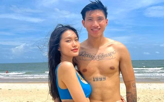 Đứng trước ồn ào của bạn trai, Doãn Hải My đều lựa chọn im lặng và tiếp tục đồng hành với "nửa kia" như chưa hề có chuyện gì xảy ra.