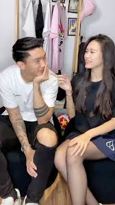 Từ khi rộ tin đồn hẹn hò đến lúc công khai tình cảm, Đoàn Văn Hậu và Doãn Hải My đều rất được lòng người hâm mộ. Bởi lẽ cặp đôi đúng chuẩn trai tài gái sắc lại còn biết cách tỏa sáng trong lĩnh vực của mình.