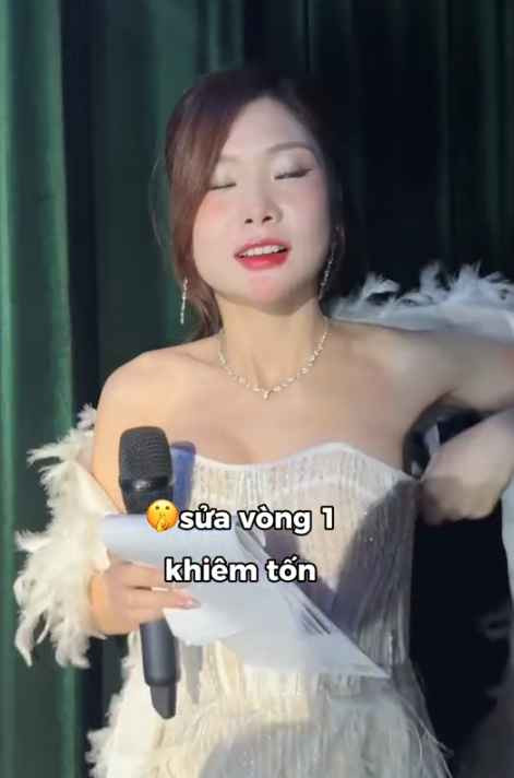 Kể từ SEA Games 31 đến nay, Khánh An dù ít hoạt động trong lĩnh vực Esports nhưng vẫn nhận được sự quan tâm của người hâm mộ. Cũng chính vì vậy, dù ít chia sẻ trên trang cá nhân nhưng việc cô nàng bí mật thực hiện phẫu thuật nâng cấp vòng 1 vẫn được cộng đồng để tâm, chú ý.