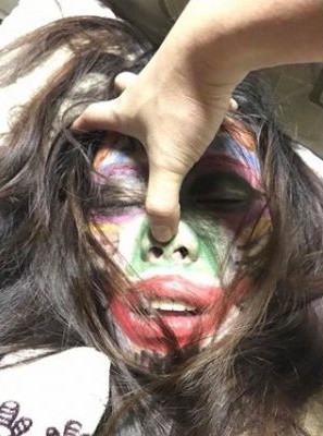 Vui tiệc Tất niên quá đà, cô gái nhận kết đắng bất ngờ hơn với người thực hiện Vui tiec Tat nien qua da, co gai nhan ket dang bat ngo hon voi nguoi thuc hien