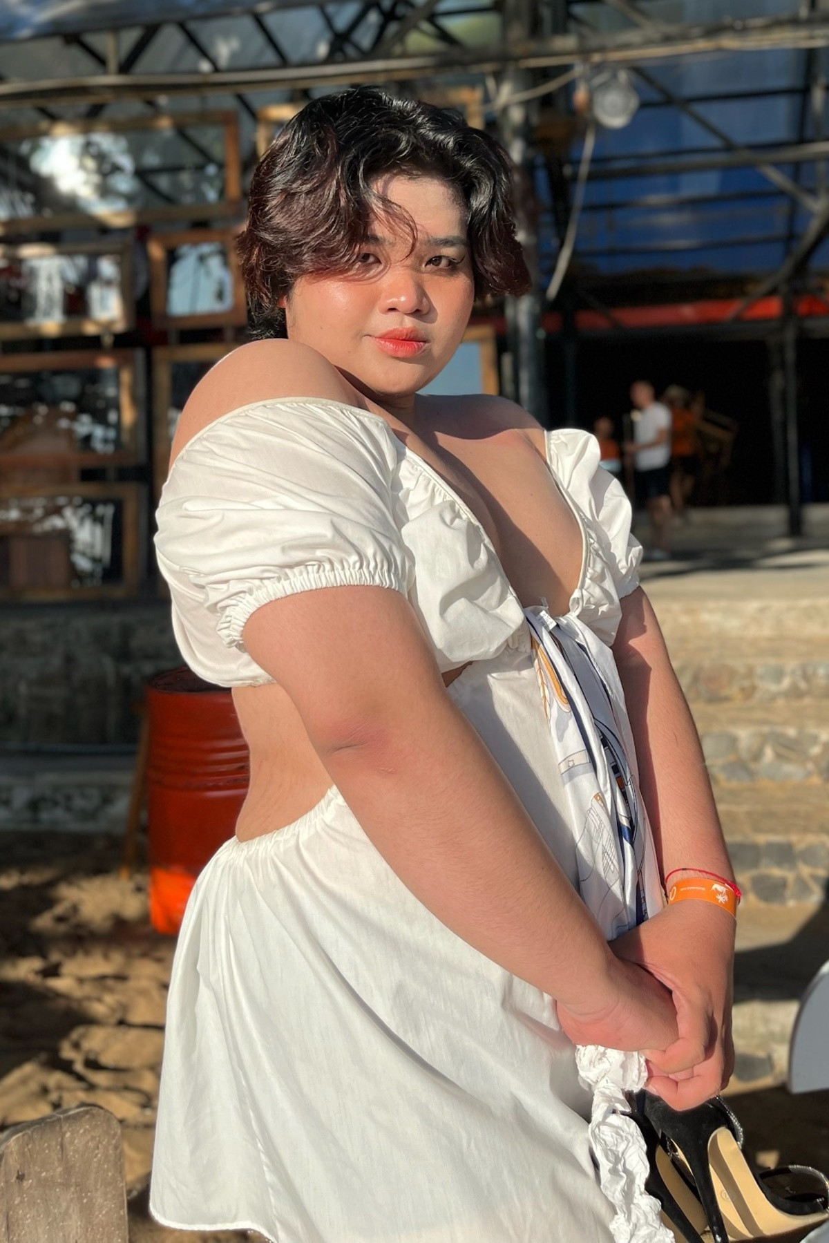 Câu chuyện giảm cân của Trần Huy Hoàng (sinh năm 2003, TP.HCM) đã diễn ra từ trước đó nhưng phải đến tháng 8/2024 mới viral. Thời điểm này cậu bạn gây sốt với màn phiên dịch mượt mà cho phần thi ứng xử của Tường San tại Hoa hậu Chuyển giới quốc tế 2024.