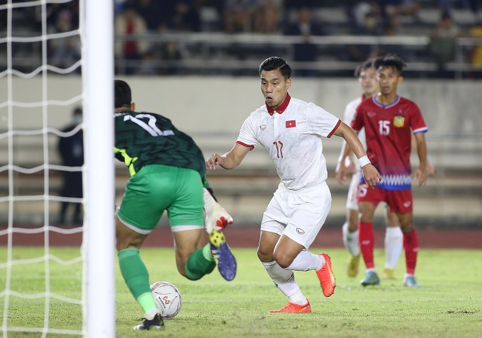 Lao 0-6 Viet Nam: “Chien binh Sao Vang” thi uy tai AFF CUP 2022-Hinh-2