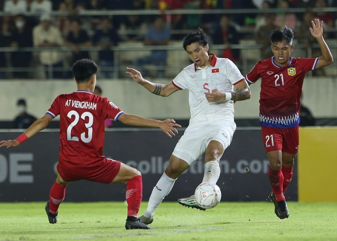 Lao 0-6 Viet Nam: “Chien binh Sao Vang” thi uy tai AFF CUP 2022-Hinh-3