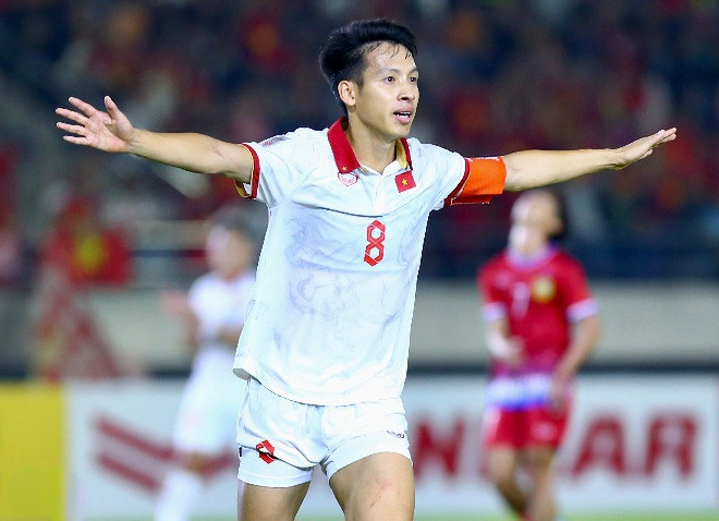 Lao 0-6 Viet Nam: “Chien binh Sao Vang” thi uy tai AFF CUP 2022-Hinh-5