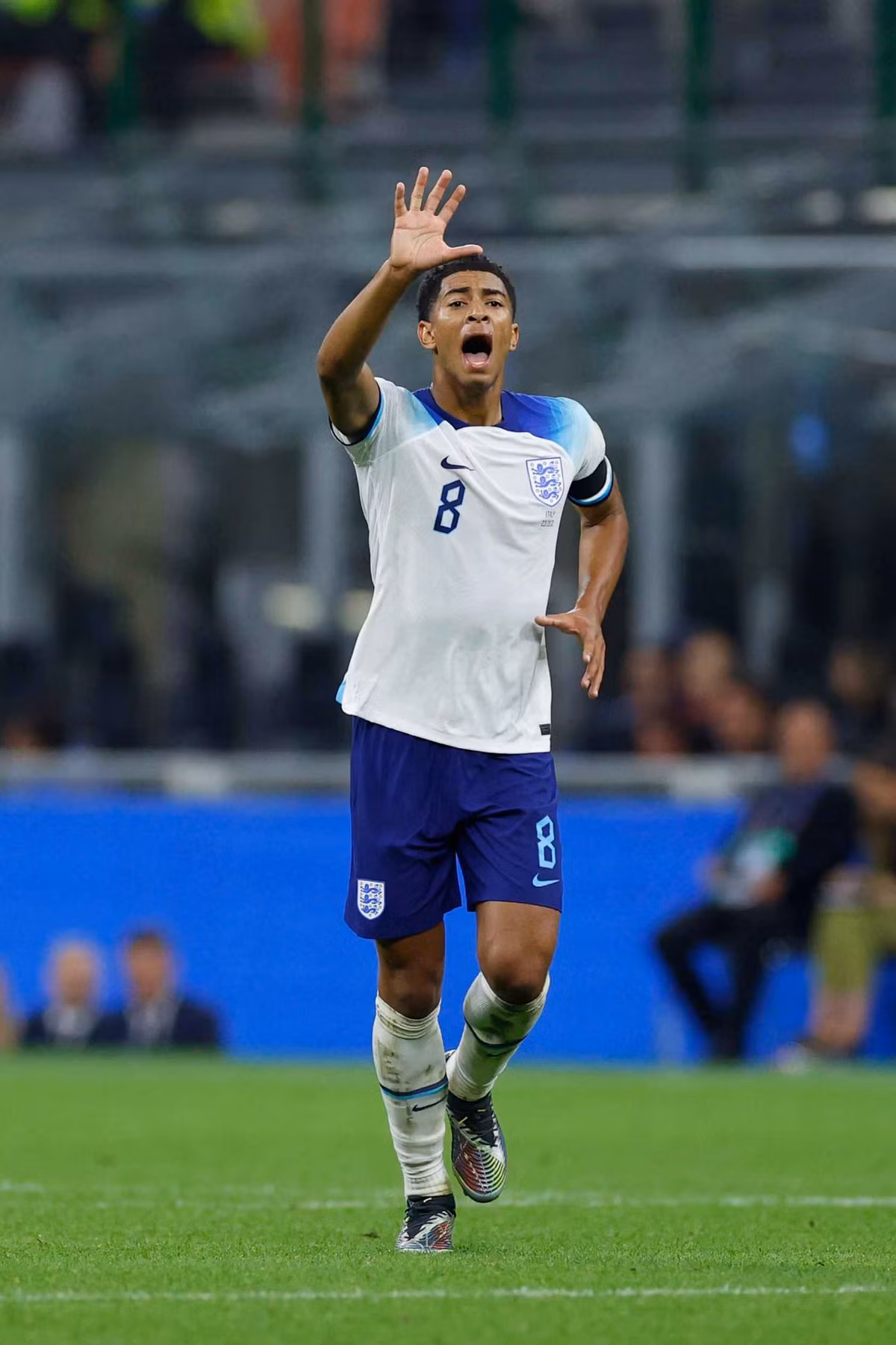 Bellingham thậm chí chưa đá Premier League mà mới chơi ở giải hạng Nhất Anh.