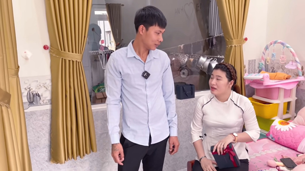 Theo tiết lộ của Lộc Fuho, chi phí hoàn thiện căn nhà rơi vào khoảng 105 triệu đồng. Số tiền xây nhà nhỏ nhờ vào 1 phần công giúp của người quen.