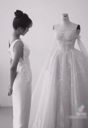 Cách đây chưa lâu, tin đồn hẹn hò của hot girl 2K4 - Lê Thị Khánh Huyền và Bụt (Duy Nhỏ) - thiếu gia Đồng Tháp kiêm bồ cũ Linh Ngọc Đàm từng khiến cư dân mạng bàn tán suốt thời gian vừa qua.