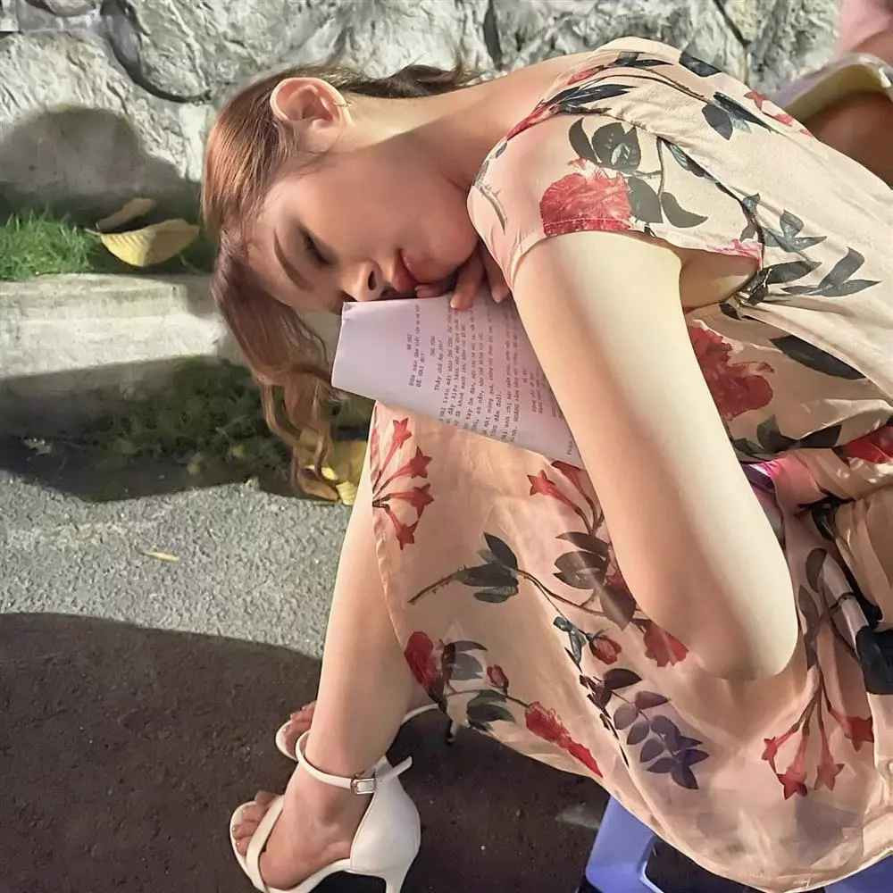 Thế nhưng nhan sắc của cô nàng luôn được khẳng định dù có sử dụng phần mềm chỉnh ảnh hay không.