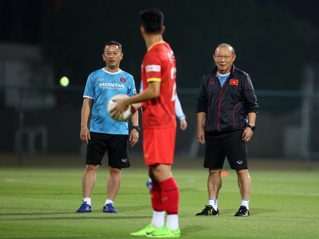 Gap A Rap Xe-ut, co hoi vang de doi tuyen Viet Nam cach mang