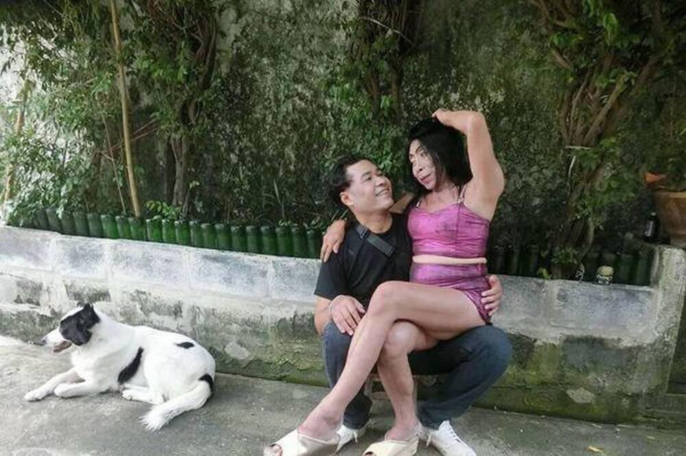 Mới đây, mạng xã hội Thái Lan đã lan truyền đoạn video Sitang Buathong để lộ mặt mộc lập tức khiến nhiều người chú ý.