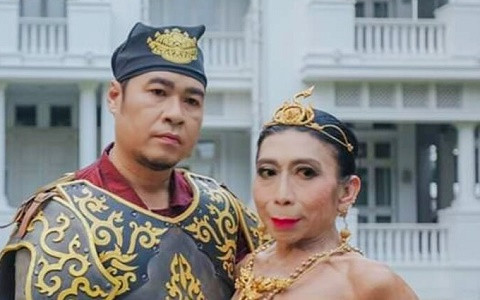 Nhiều người đã bày tỏ sự "hoảng sợ" khi nhìn thấy da mặt thật của Sitang Buathong.