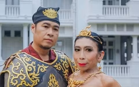 Nhiều người đã bày tỏ sự "hoảng sợ" khi nhìn thấy da mặt thật của Sitang Buathong.