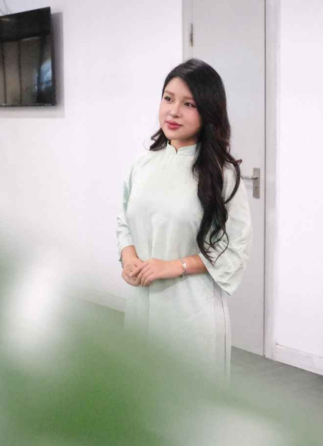 Sau khi tình hình học tập ổn định trở lại sau dịch, nữ giáo viên không còn xuất hiện nhiều trên truyền thông, Thanh Nga chọn cuộc sống trầm lắng, an yên với nghề dạy học tại một trường cấp 3 công lập ở Hà Nội.