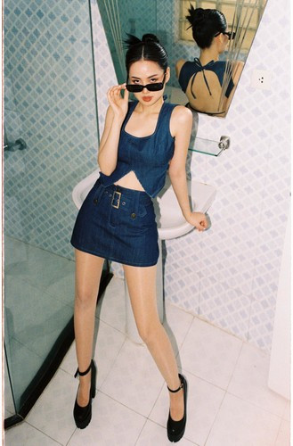 Tâm Tít tên thật Phạm Thanh Tâm (sinh năm 1989), là một trong những hot girl đời đầu của Hà thành.