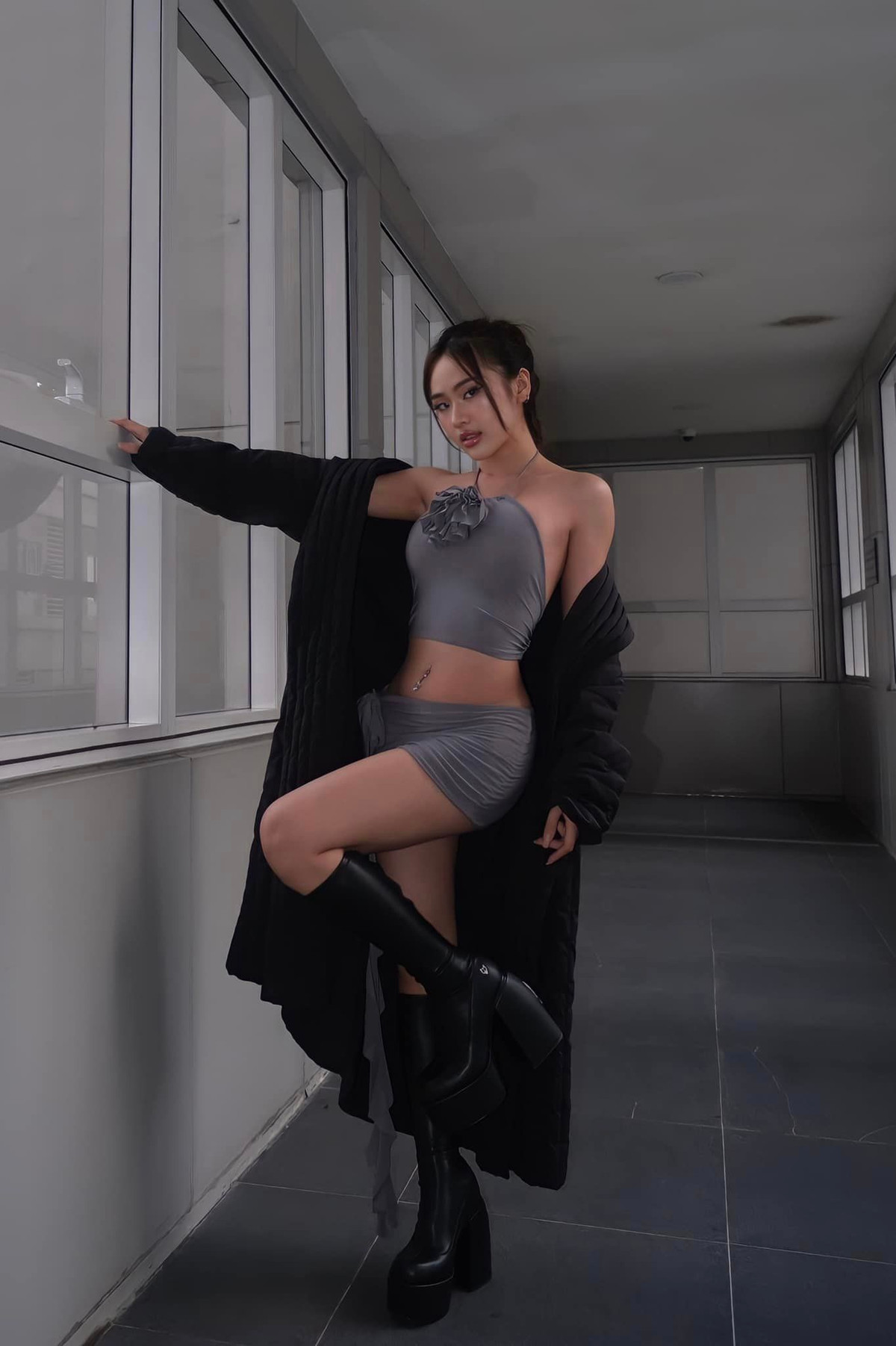 Muốn truyền tải những thứ đẹp nhất đến các bạn nữ, Bảo Hân quyết định kinh doanh thời trang, tự lập ra thương hiệu thời trang của riêng mình.