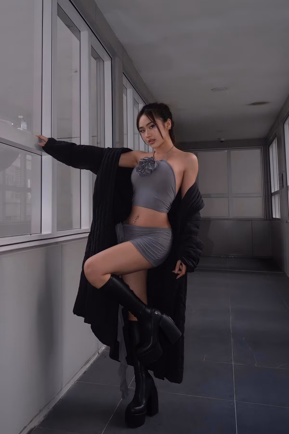 Muốn truyền tải những thứ đẹp nhất đến các bạn nữ, Bảo Hân quyết định kinh doanh thời trang, tự lập ra thương hiệu thời trang của riêng mình.