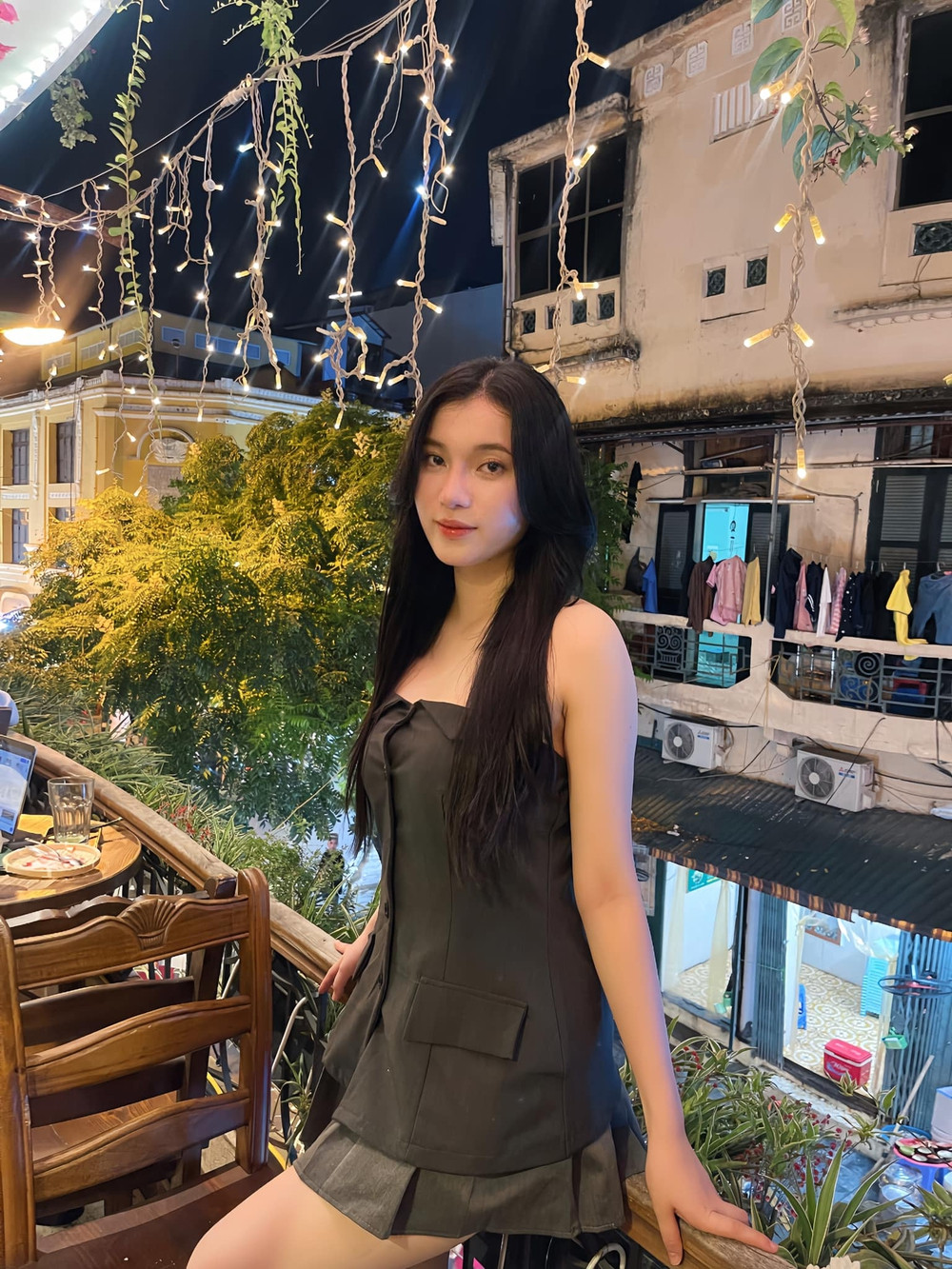 Trên facebook cá nhân, Thuỳ Linh thường xuyên cập nhật những hình ảnh xinh đẹp.