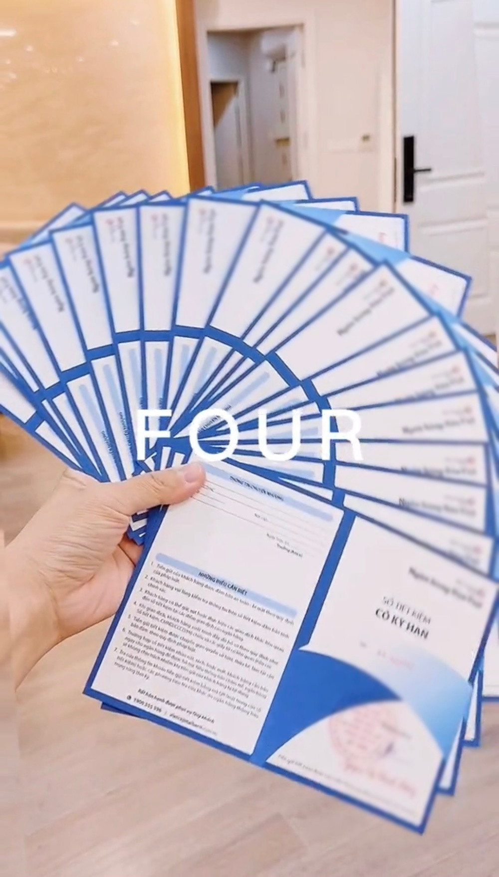 Tuy nhiên chậm nhất vào cuối tháng 11, cô bé dân tộc này sẽ lên đường về gặp bố mẹ, đồng thời thực hiện kế hoạch làm lại nhà.