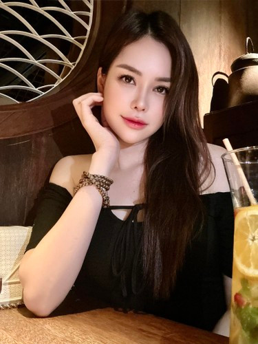 Bố chồng của Đào Lan Phương sở hữu khối tài sản khủng lên đến 3,8 tỷ USD. Con số này được thống kê vào thời điểm năm 2015.