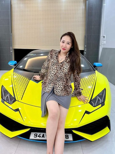 Nhiều người nhận định, trước đây chiếc Vespa này có giá 700 triệu đồng tuy nhiên mới mức nóng như hiện tại, khả năng Huỳnh Như đã phải bỏ tới 1,6 tỉ đồng mới rước được em nó về Việt Nam.