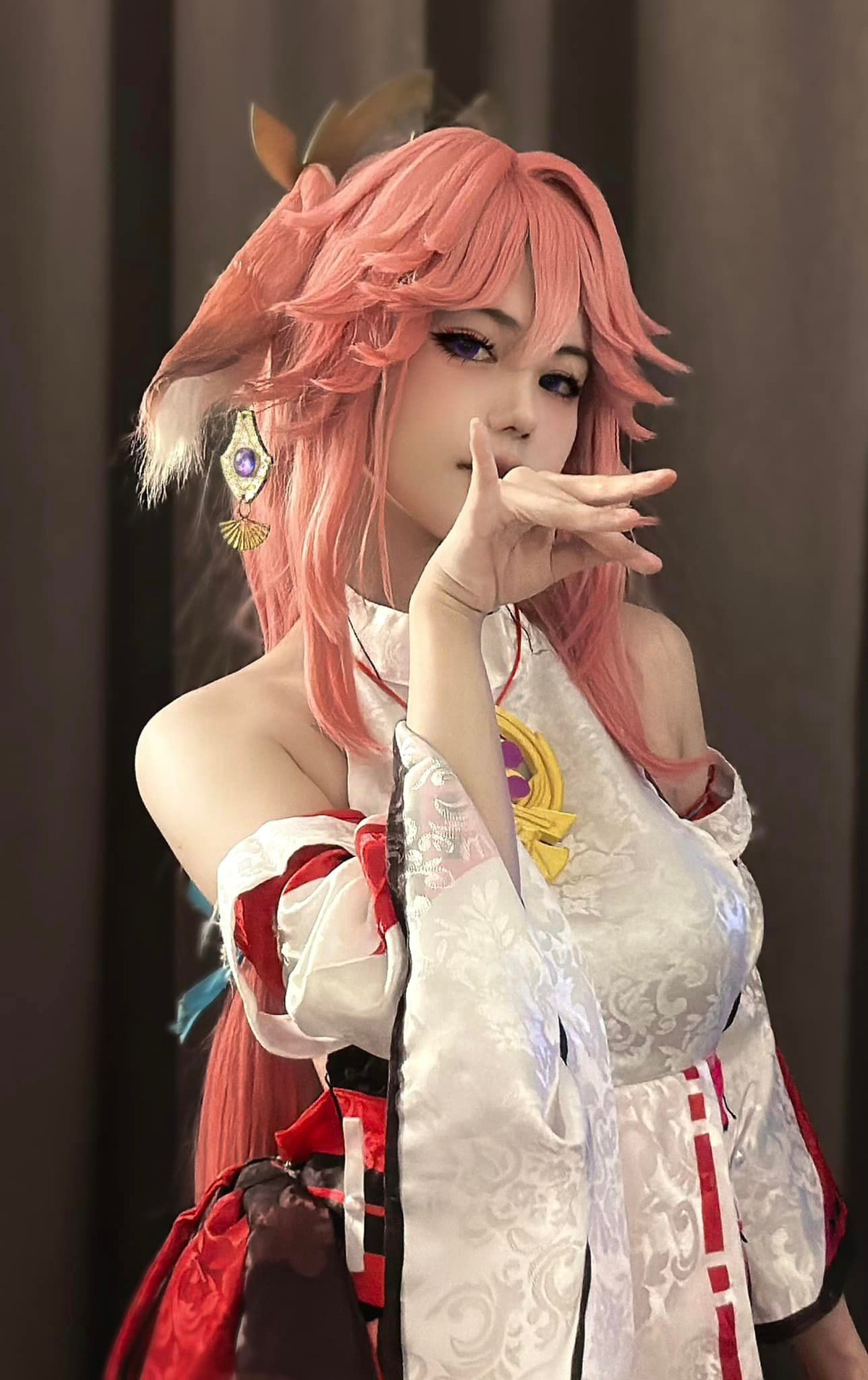 Bên cạnh những dòng động viên, khen ngợi cho sự tự tin, cởi mở thì luồng ý kiến khác bày tỏ sự nuối tiếc cho phiên bản nữ streamer thuần khiết hồi mới vào nghề.