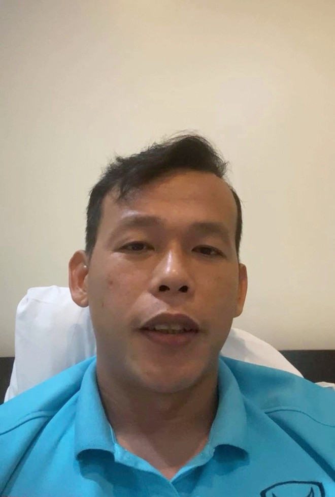 Theo bình luận của dân mạng, Tấn Trường ver "xài app" có da dẻ mịn màng, trắng trẻo.