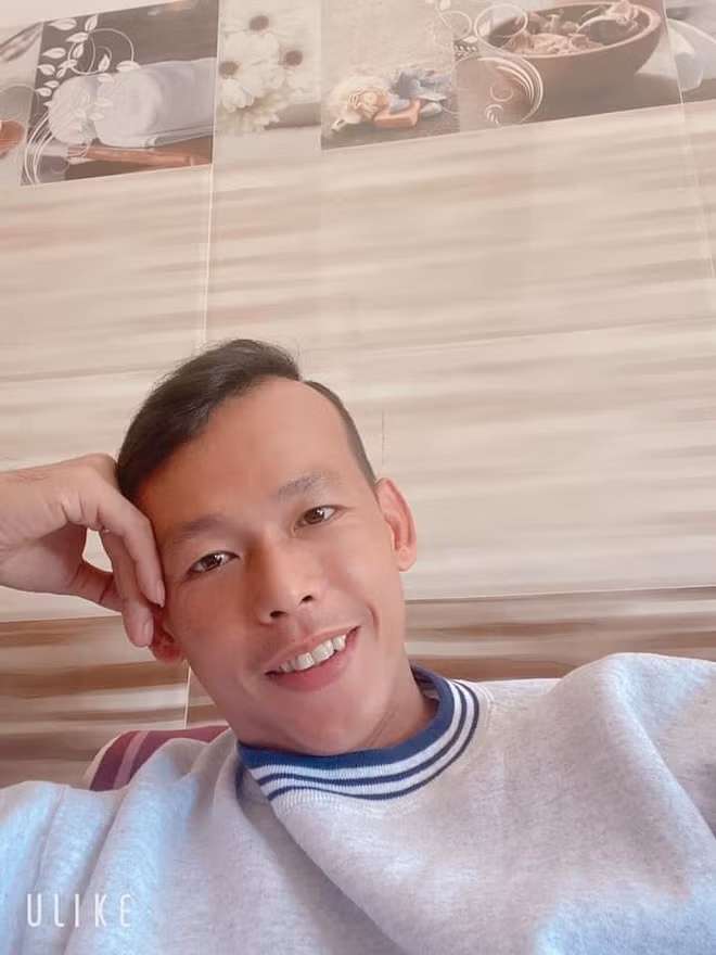 Có thể nói hình ảnh trên trang cá nhân của Tấn Trường được chia làm 2 "trường phái": xài app và camera thường + team qua đường chụp.