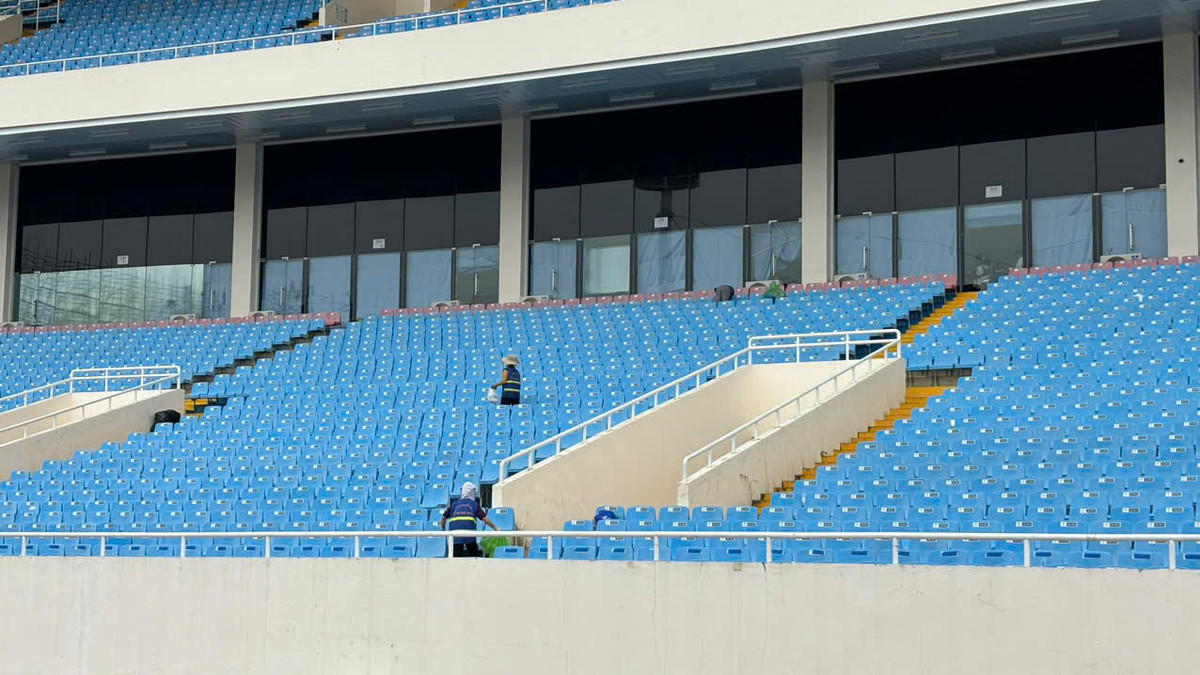 Những ngày tới, VFF sẽ cử đội ngũ chuyên gia thẩm định, kiểm tra mặt cỏ và các hạng mục tại sân Mỹ Đình. Dựa trên đánh giá, dự báo về tiến độ cỏ có kịp phục hồi hay không..., VFF mới đi đến quyết định thuê sân Mỹ Đình hay lựa chọn một địa điểm khác tổ chức trận bán kết ASEAN Cup.