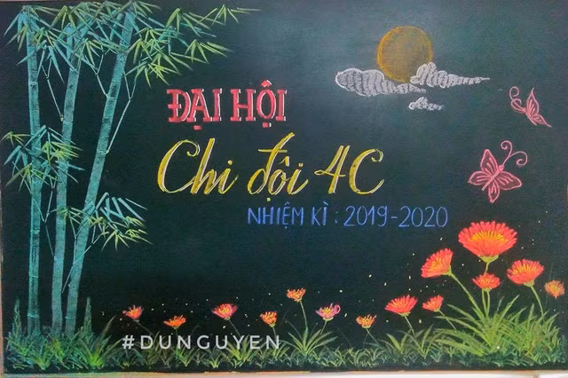 Thầy giáo trẻ với những tác phẩm vẽ lên bảng bằng phấn y như thật có tên Nguyễn Huy Du hiện đang công tác tại trường Tiểu học Nghĩa Hưng, huyện Vĩnh Tường, tỉnh Vĩnh Phúc.