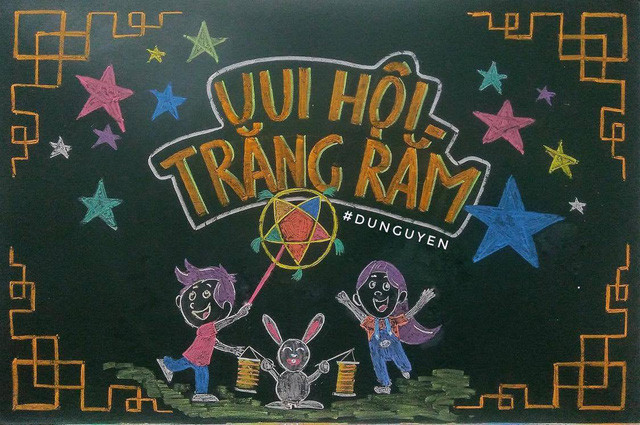 Những nhành phượng ở các góc nhìn khác nhau đã trở nên vô cùng cuốn hút dưới nét vẽ của thầy giáo sinh năm 1996. Thầy Du còn cẩn thận hướng dẫn từng bước để vẽ được một nhành phượng hoàn chỉnh cho những ai cũng muốn trổ tài vẽ trên bảng phấn.