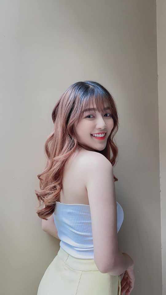 Về lý do lựa chọn trở thành một streamer, An Vy cho biết: “Streaming là một cách tuyệt vời để giao lưu với khán giả dễ dàng. Bản thân An Vy cũng mong muốn nhận được thật nhiều phản hồi và đóng góp từ phía người hâm mộ. Đặc biệt công việc này còn có thể khiến bản thân mình trở nên gần gũi và kết nối bền chặt hơn với người theo dõi của mình”.