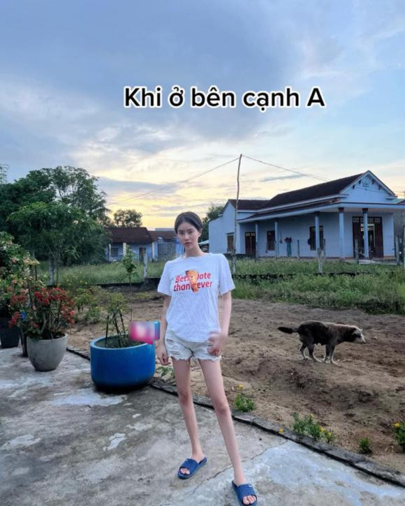 Cụ thể, dòng trạng thái của cô nàng có màn lột xác ngoạn mục có viết: "Ngày xưa anh chê em gầy guộc xấu xí, bây giờ em trở nên xinh đẹp, căng tròn anh đã tiếc chưa. Khi bạn gặp sai người, bạn có cố gắng đến mấy cũng không thể đẹp lên được. Cảm ơn sự phụ bạc của anh, ở bên cạnh nhau suốt 4 năm, anh bỏ đi theo người con gái khác chỉ vì em gầy gầy xấu xí, bị bạn của anh chê bai...